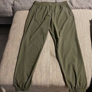 Lululemon Surge jogger (male, large)